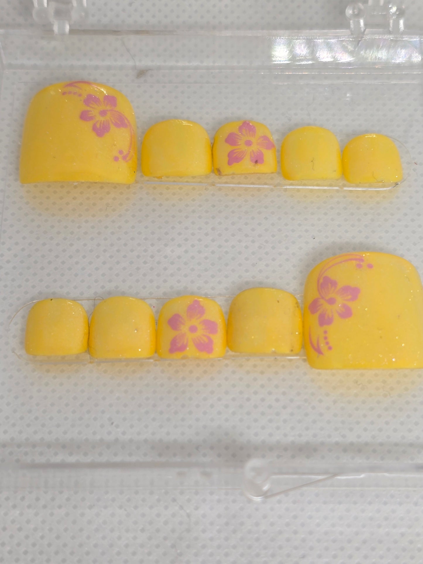 Gel toes pastel yellow and pink flowers